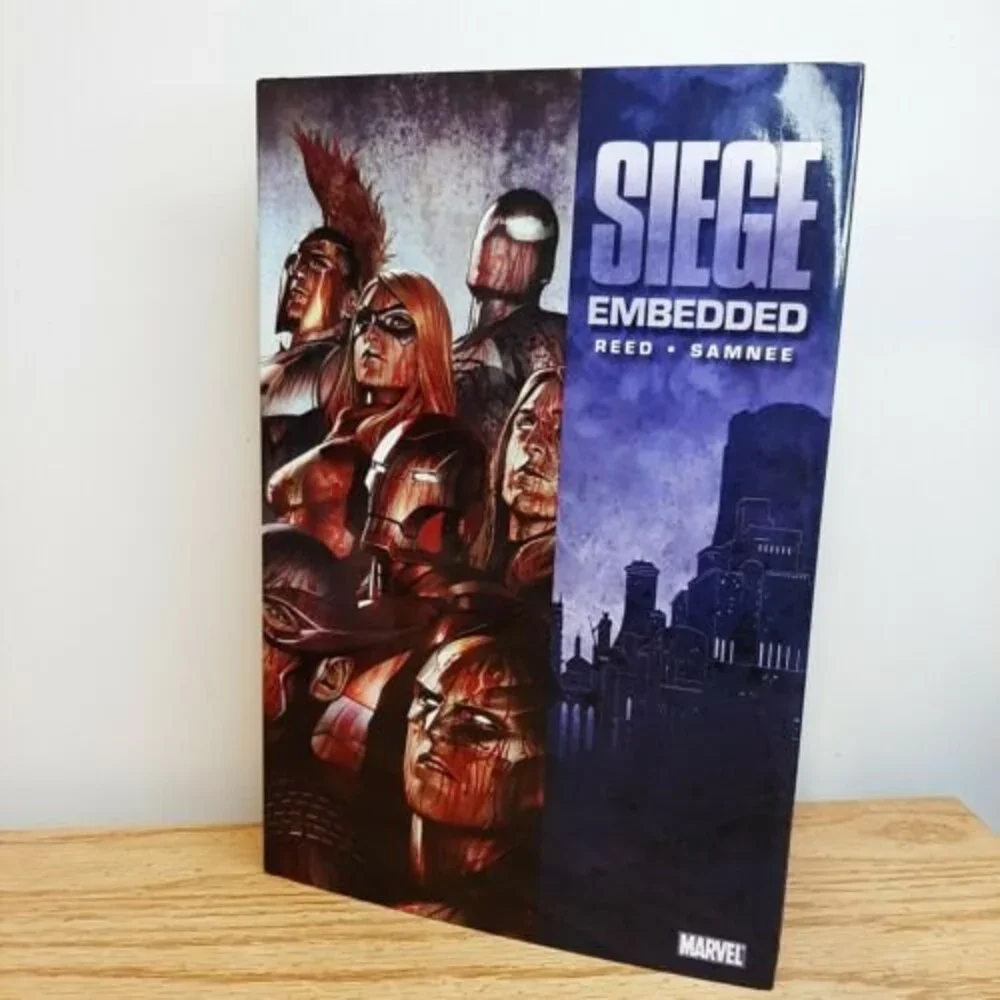Siege: Embedded - HC Book Marvel Graphic Novel Reed Samnee (Issues 1-4)